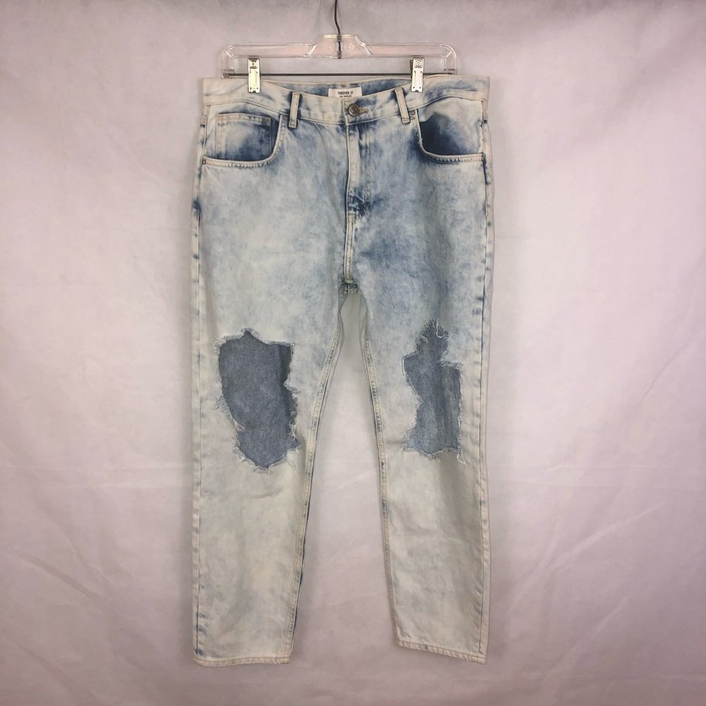 Forever 21 Women's Ripped Distressed Acid Wash Jeans Size 30